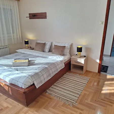 Veronika Apartment